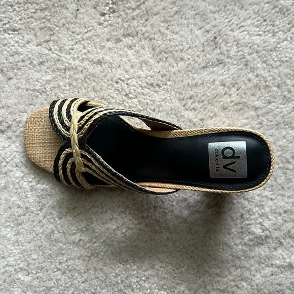 NEW Dolce Vita Woven Black and Tan Sandal - Picture 3 of 8